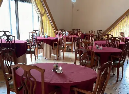 Организация питания для объектов, где важны <span style="color: rgb(242, 183, 120)">стабильность, контроль и долгосрочное партнёрство.</span>